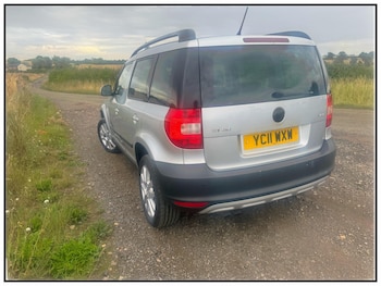 Used Skoda Yeti 2011 for sale - 76012113: Photo