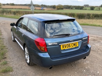 Used Subaru Legacy 2006 for sale - 76214921: Photo