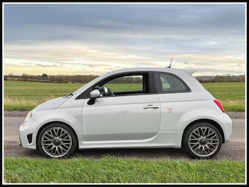 Used Abarth 595 2018 for sale - 77723302: Photo