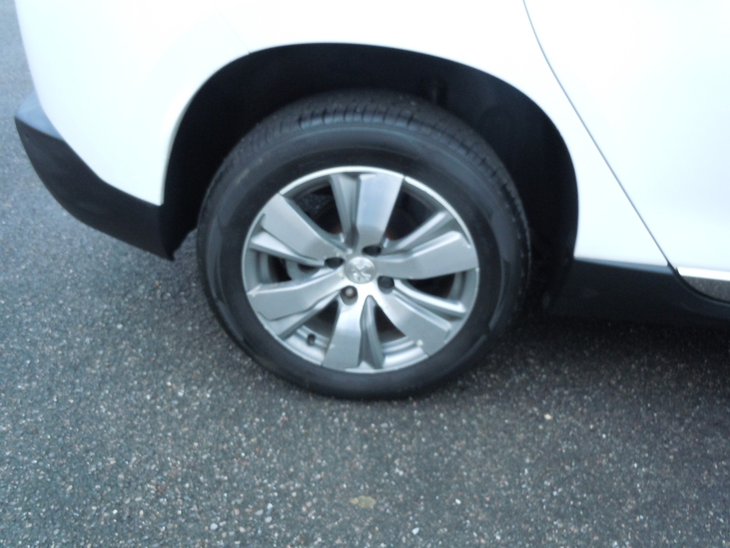 Used Peugeot 2008 2016 for sale - 76884943: Photo 15