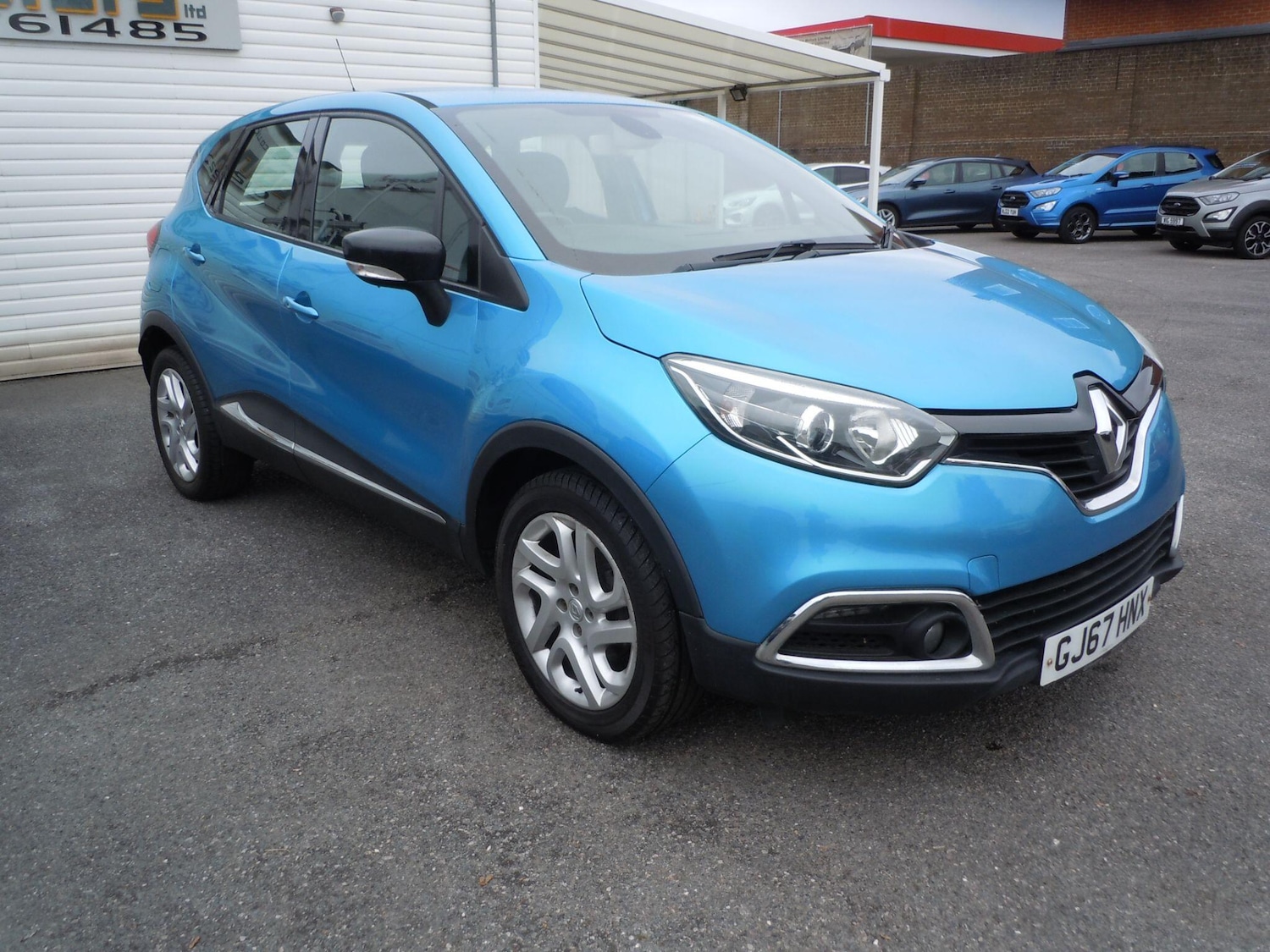 Used Renault Captur 2017 for sale - 76214019: Photo 2
