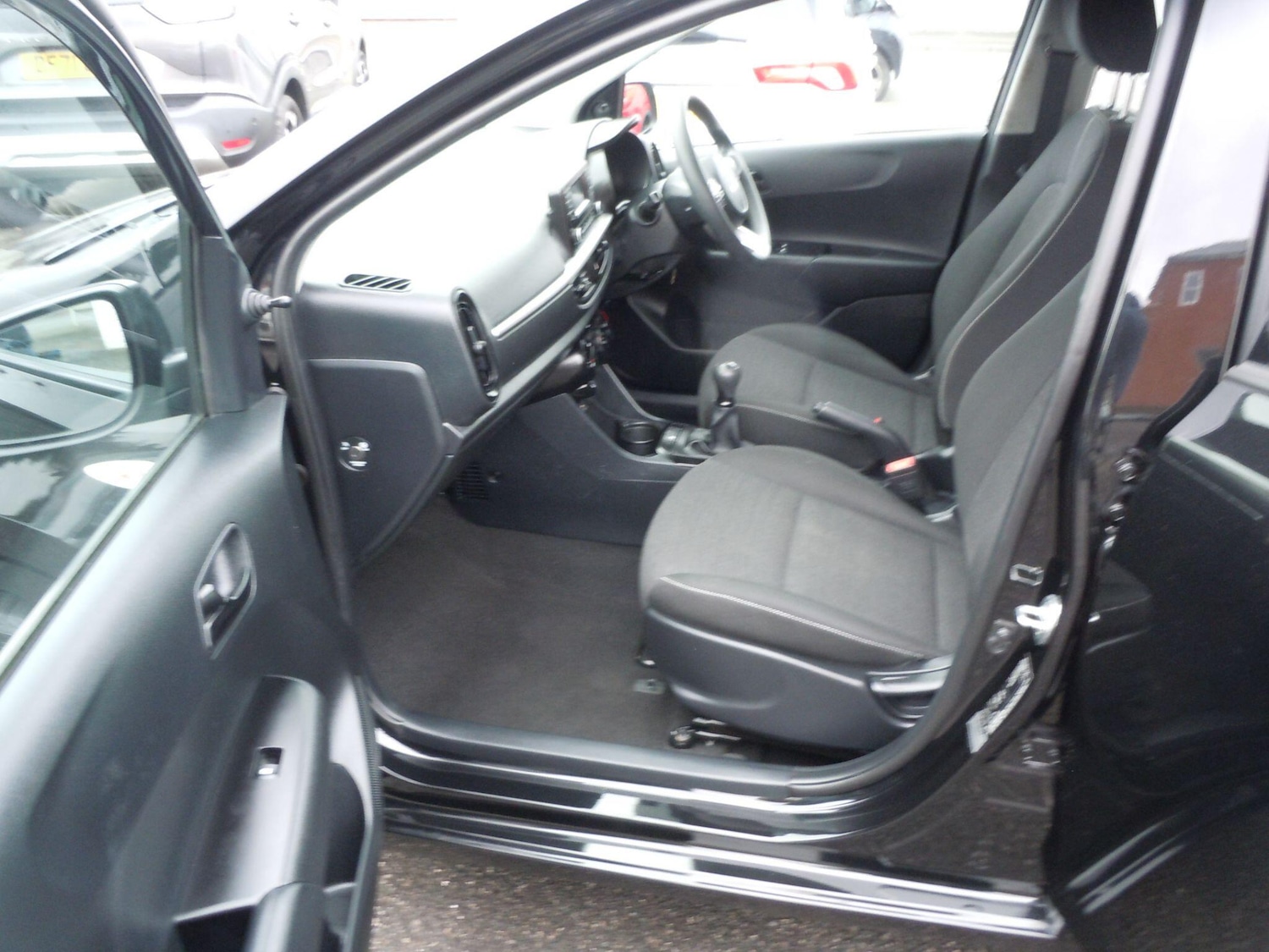 Used Kia Picanto 2022 for sale - 76432301: Photo 22