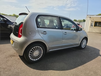 Used Volkswagen up! 2014 for sale - 79463471: Photo
