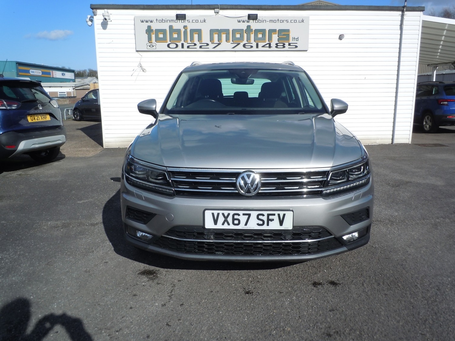 Used Volkswagen Tiguan 2017 for sale - 77881113: Photo 1