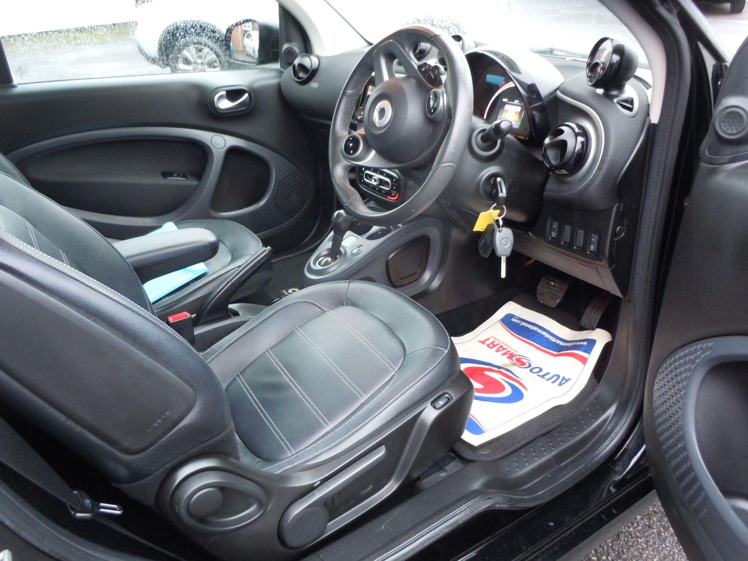 Used smart fortwo 2016 for sale - 76561053: Photo 14