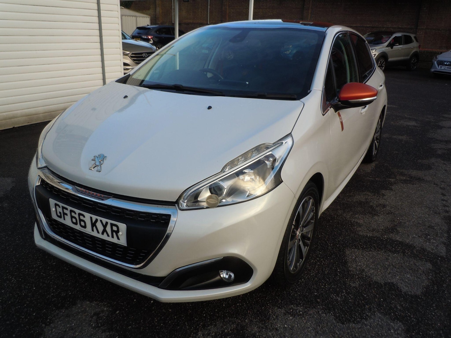 Used Peugeot 208 2016 for sale - 76336816: Photo 3