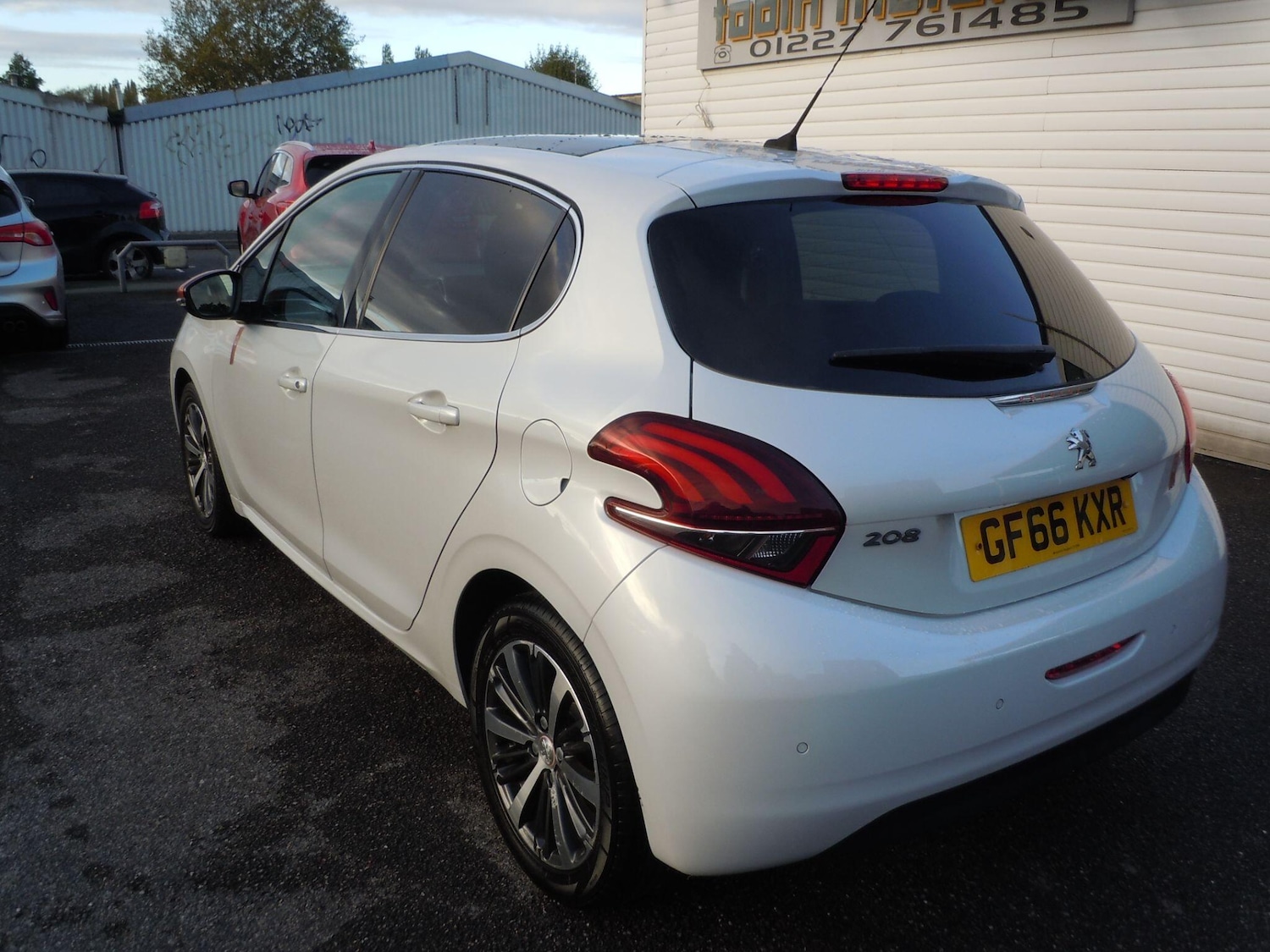 Used Peugeot 208 2016 for sale - 76336816: Photo 4
