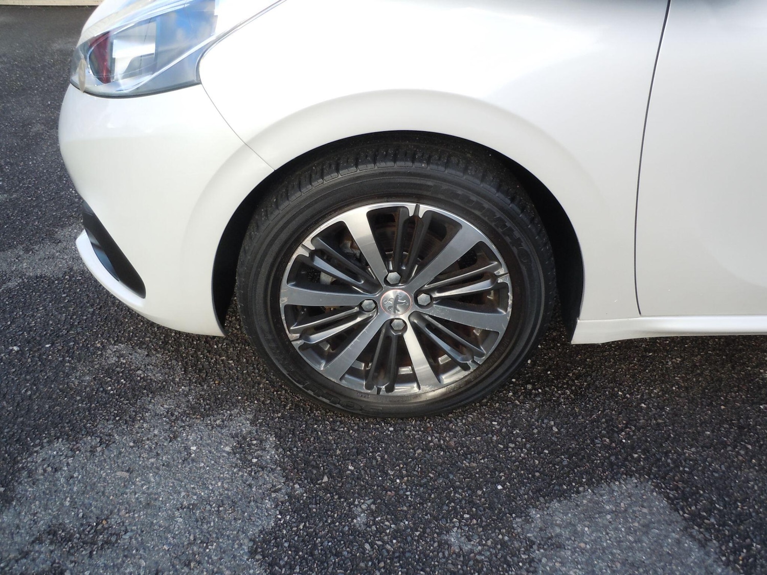 Used Peugeot 208 2016 for sale - 76336816: Photo 8