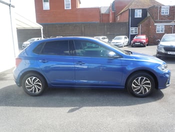Used Volkswagen Polo 2023 for sale - 79644321: Photo