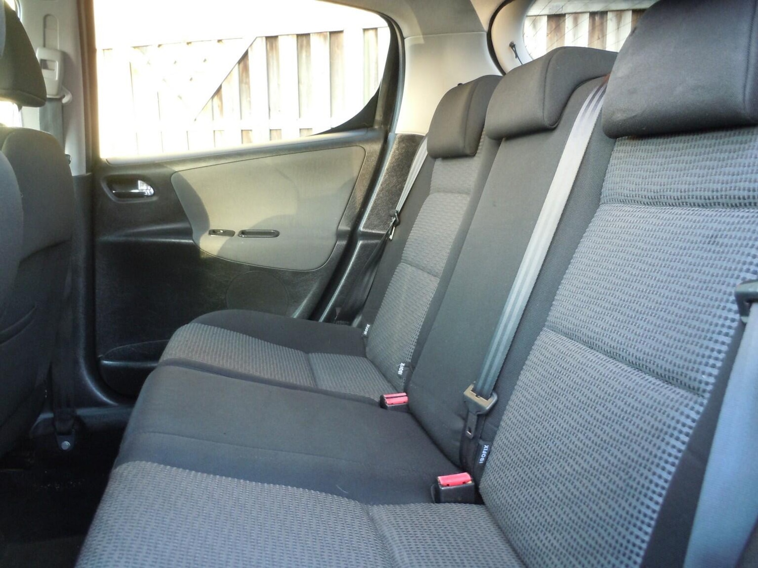 Used Peugeot 207 2010 for sale - 76522166: Photo 10