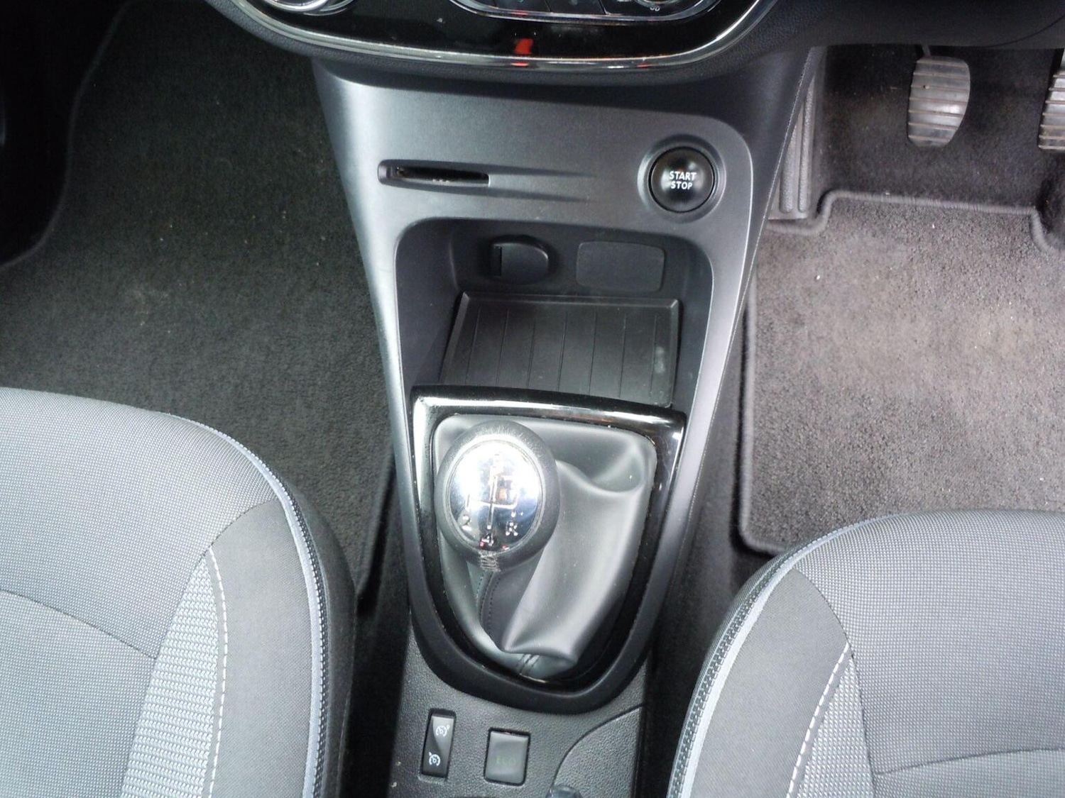 Used Renault Captur 2017 for sale - 76640066: Photo 18