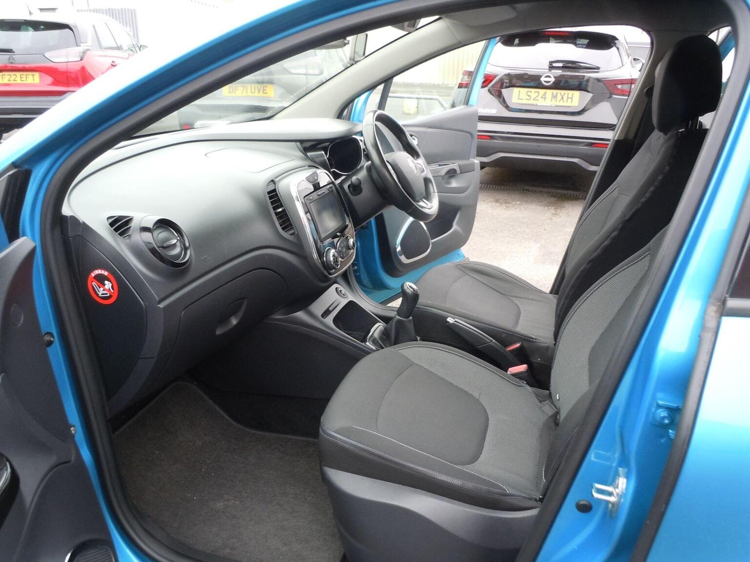 Used Renault Captur 2017 for sale - 76640066: Photo 21