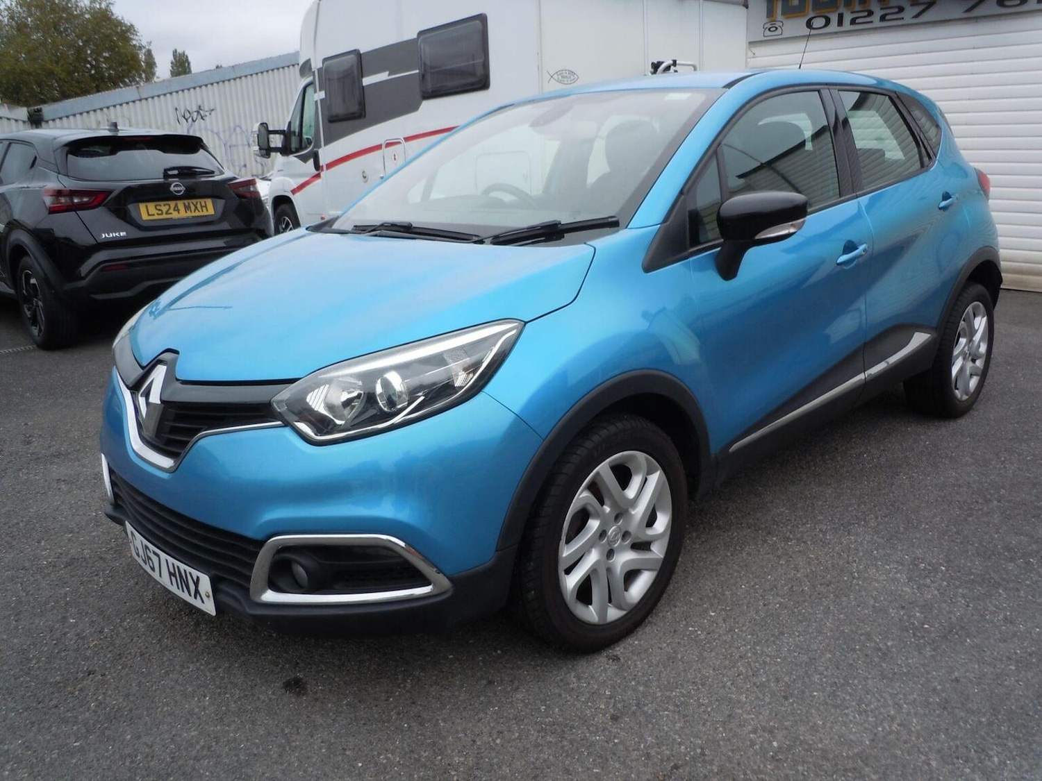 Used Renault Captur 2017 for sale - 76640066: Photo 9