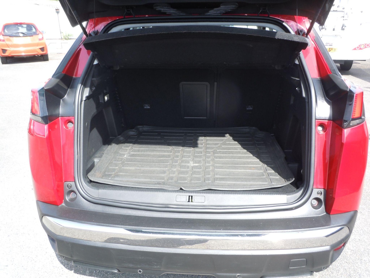 Used Peugeot 3008 2017 for sale - 76486800: Photo 17