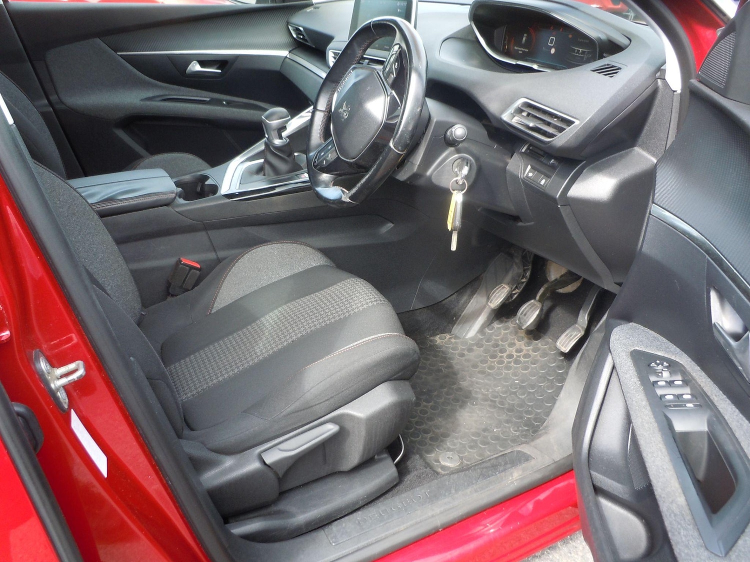 Used Peugeot 3008 2017 for sale - 76486800: Photo 6