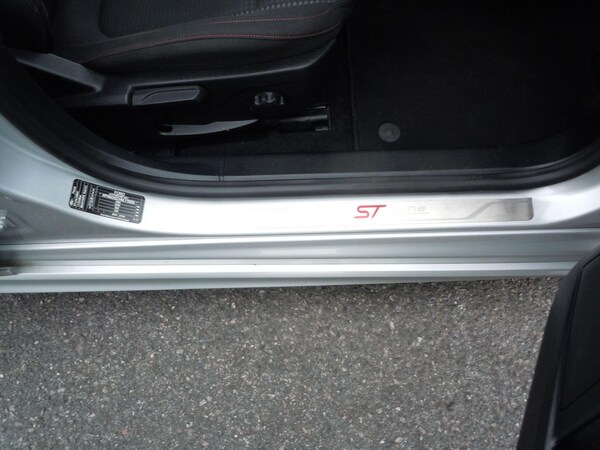 Used Ford Focus 2021 for sale - 76214942: Photo 19