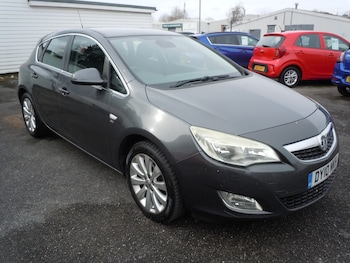 Used Vauxhall Astra 2010 for sale - 77881139: Photo