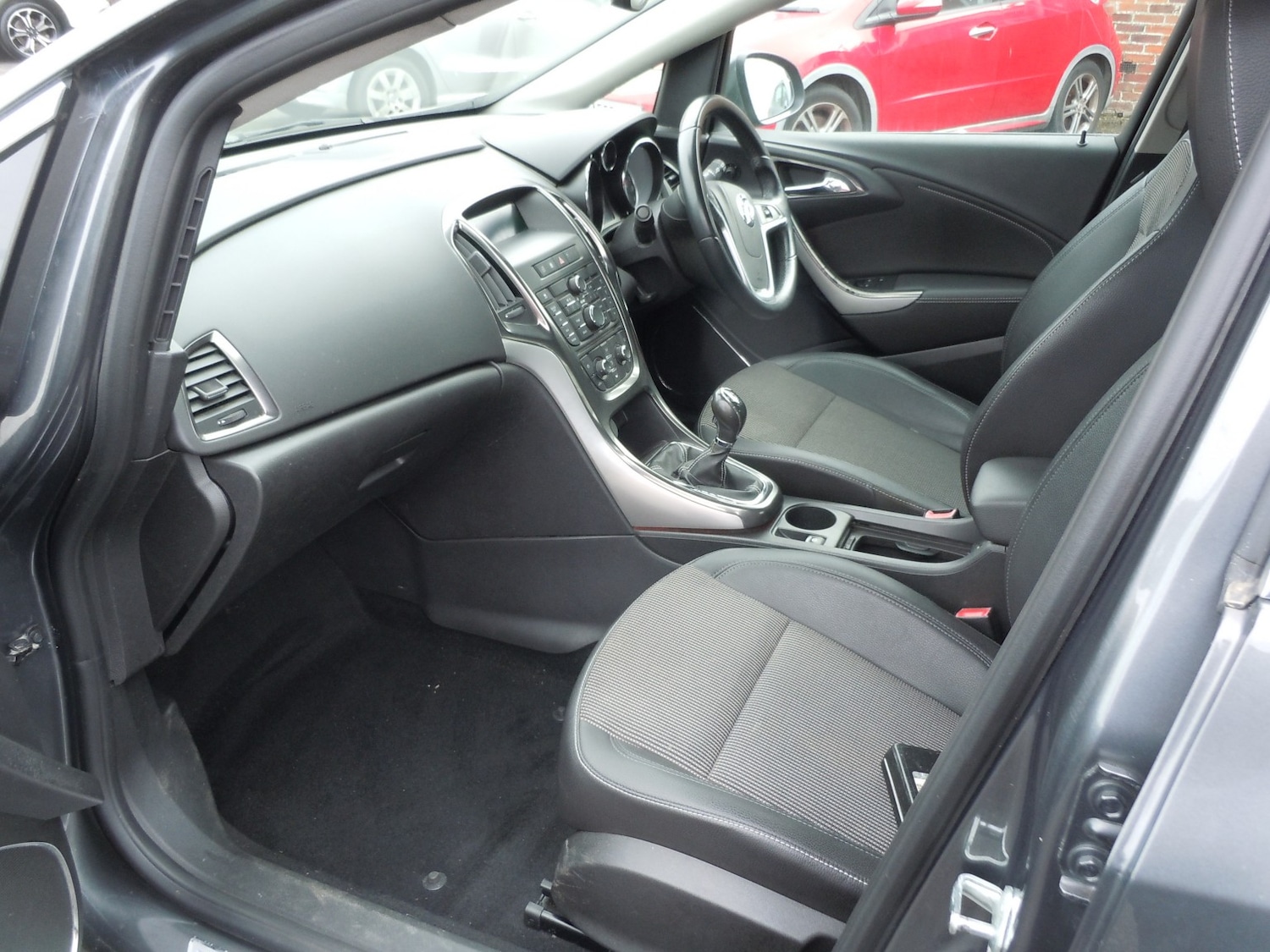 Used Vauxhall Astra 2010 for sale - 77881139: Photo 6