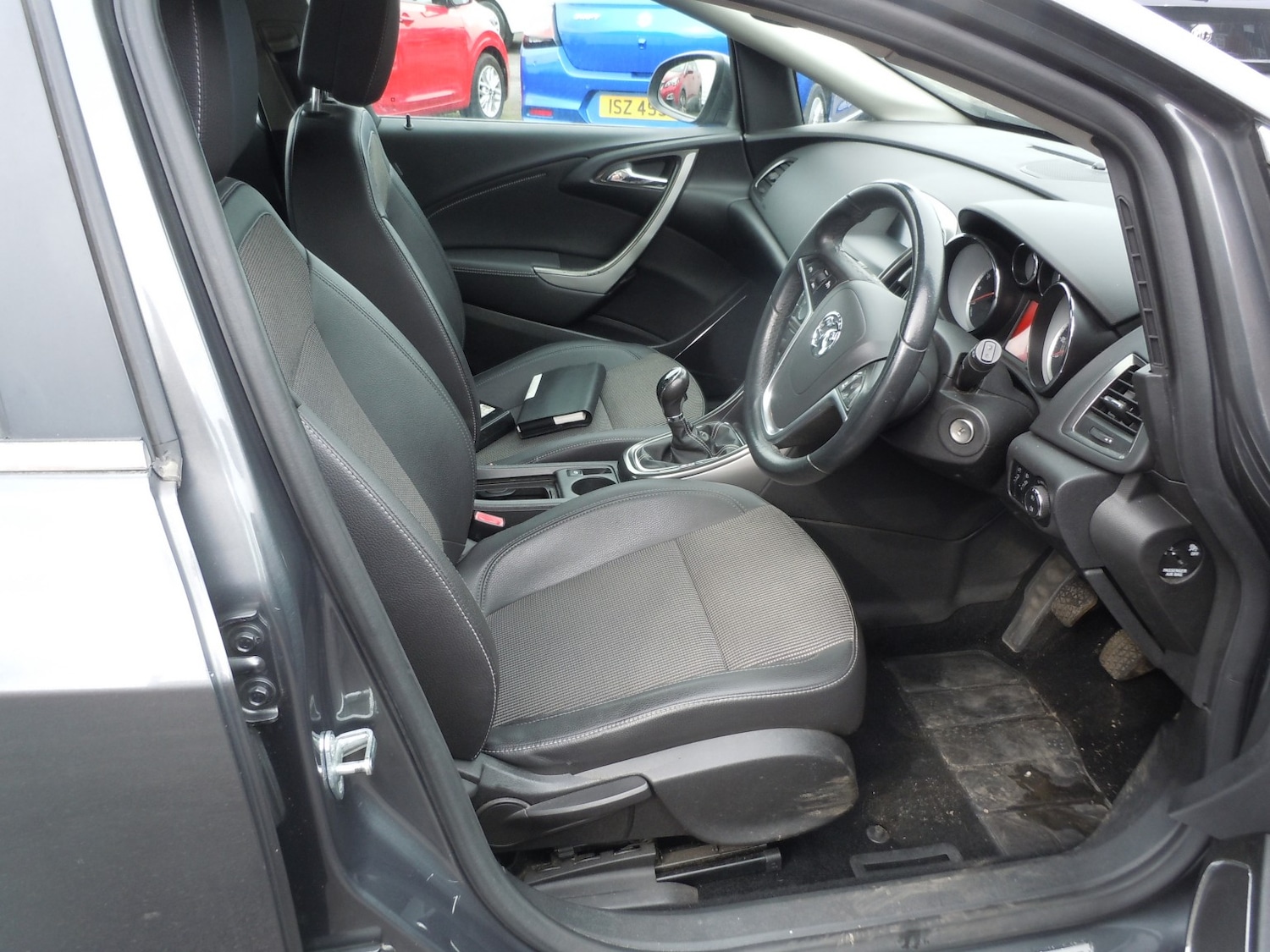 Used Vauxhall Astra 2010 for sale - 77881139: Photo 9