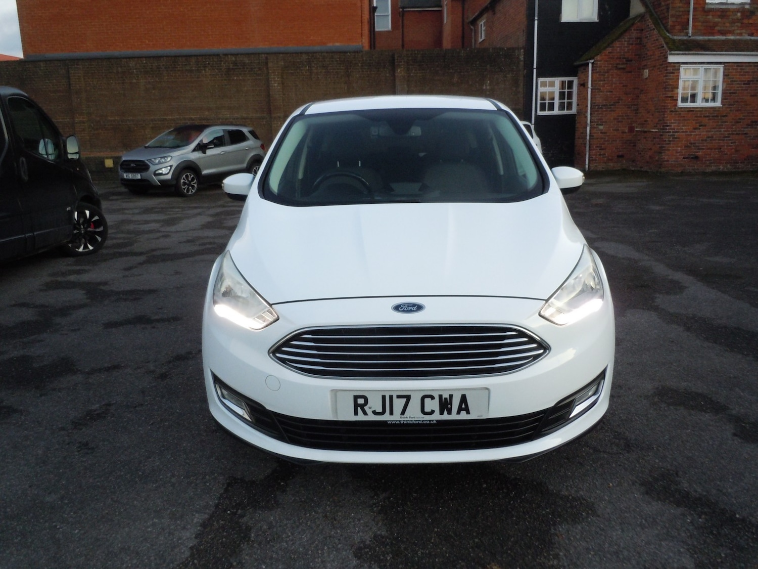 Used Ford C-Max 2017 for sale - 76699287: Photo 2