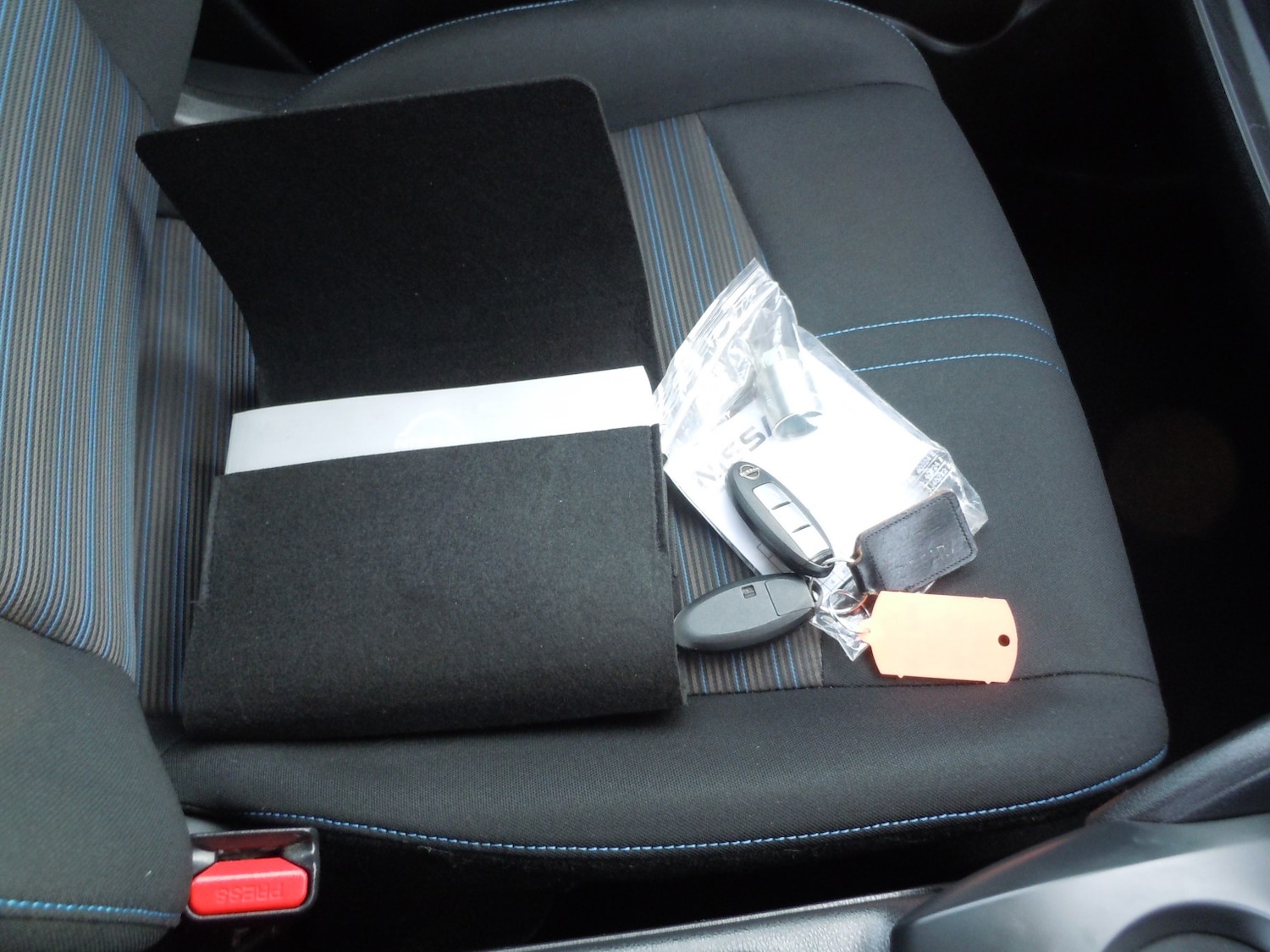 Used Nissan Leaf 2022 for sale - 77225221: Photo 21