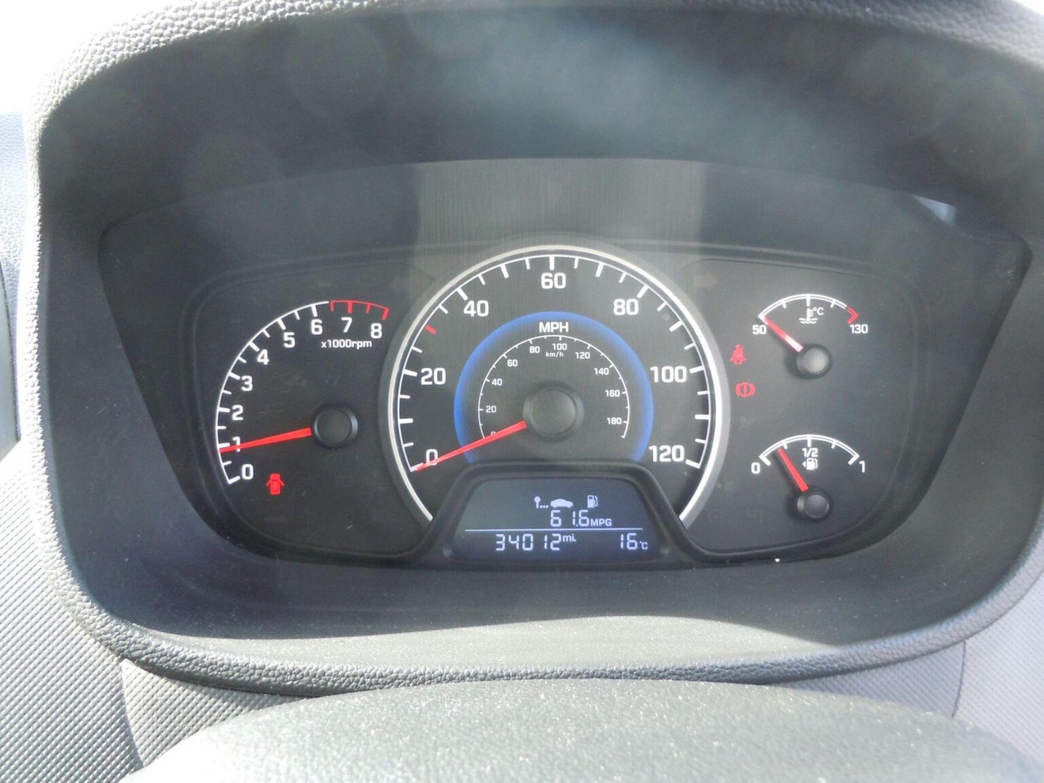 Used Hyundai i10 2018 for sale - 76640058: Photo 21