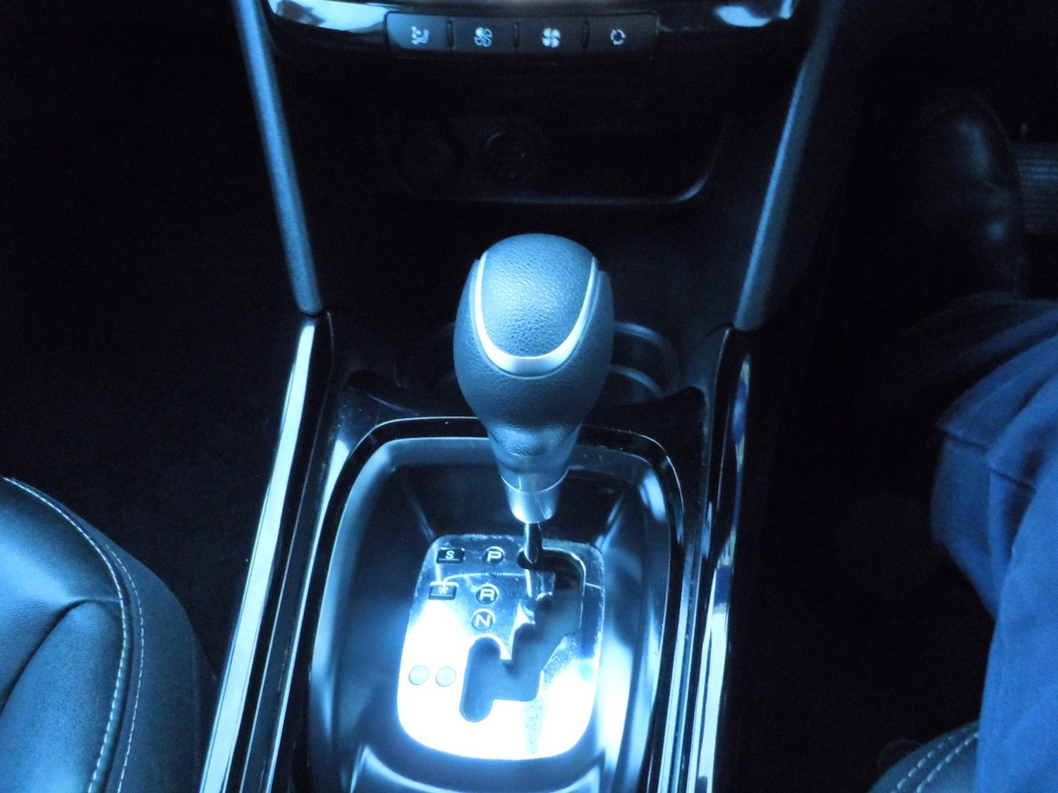 Used Peugeot 2008 2017 for sale - 77303612: Photo 14