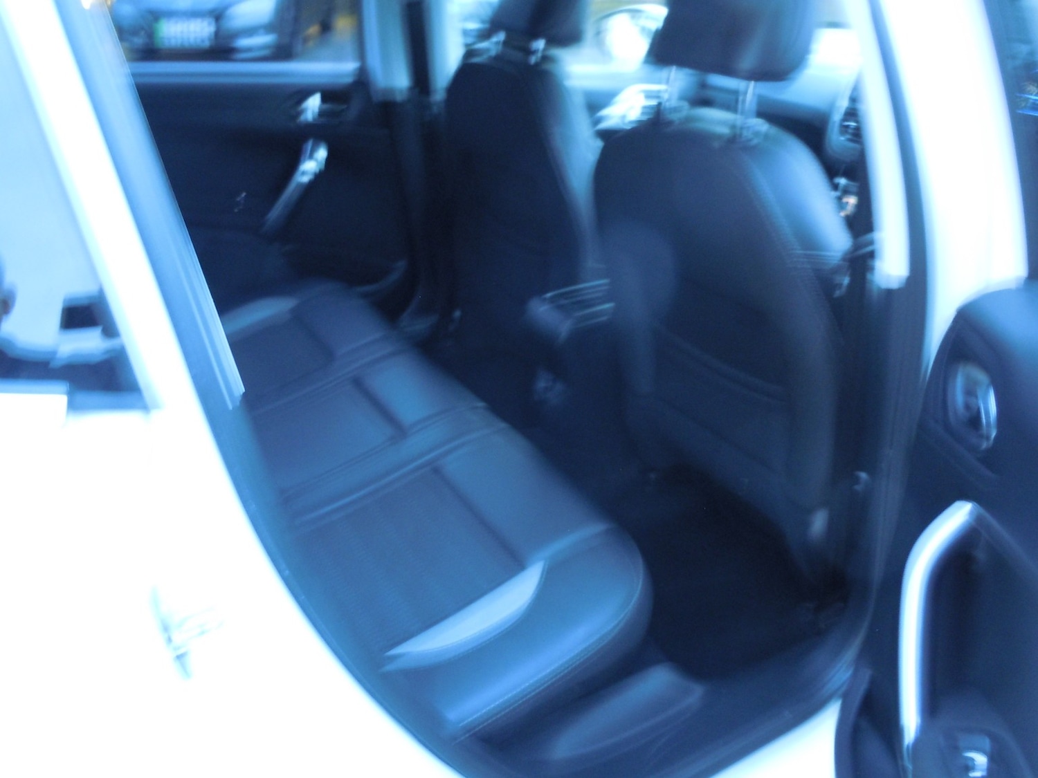 Used Peugeot 2008 2017 for sale - 77303612: Photo 9