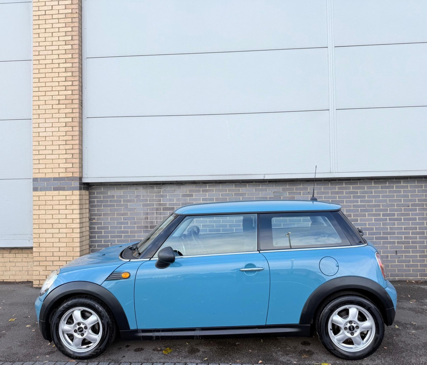Used MINI Hatch 2009 for sale - 76370592: Photo 14