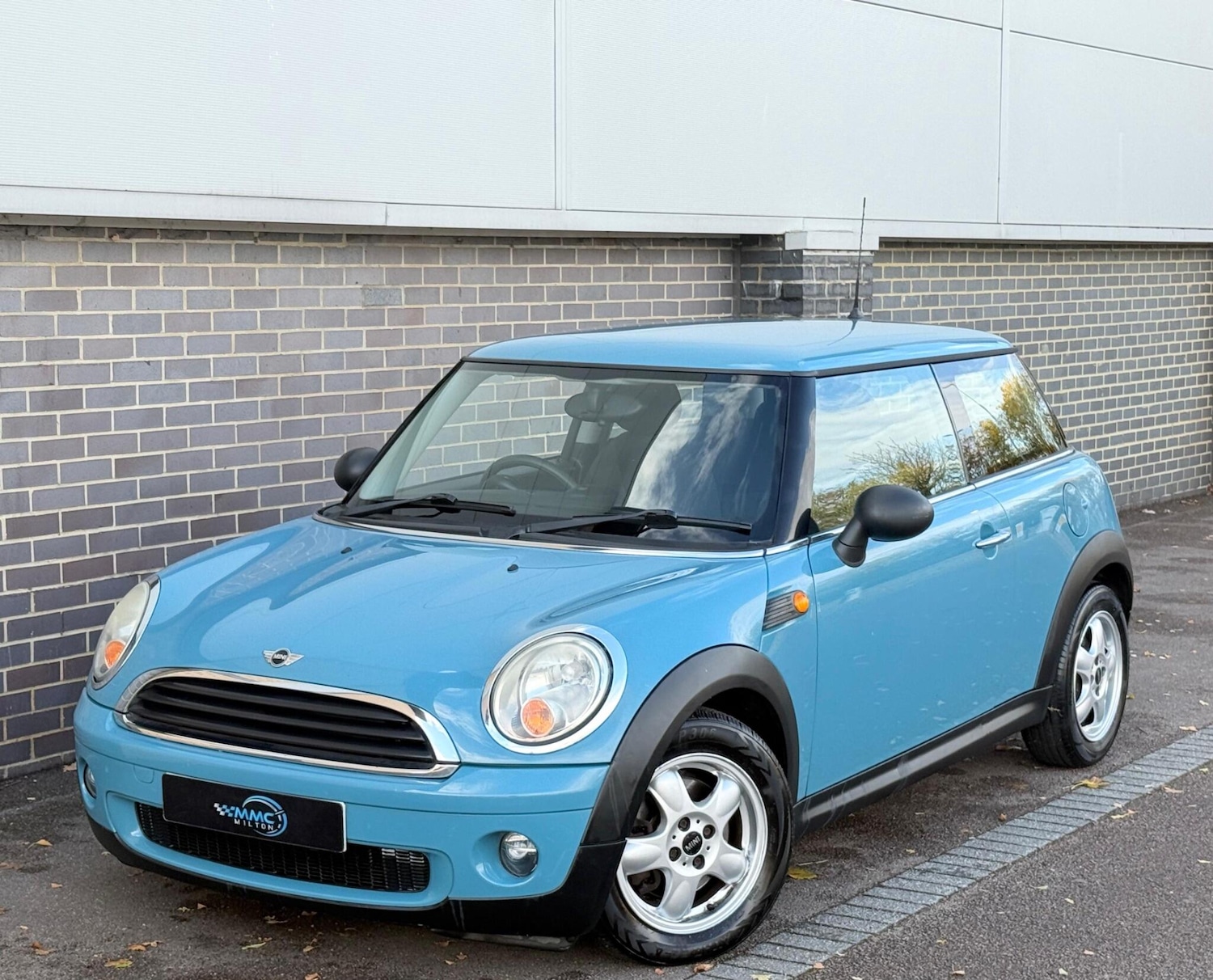 Used MINI Hatch 2009 for sale - 76370592: Photo 2