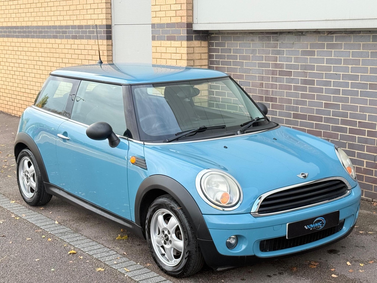 Used MINI Hatch 2009 for sale - 76370592: Photo 3