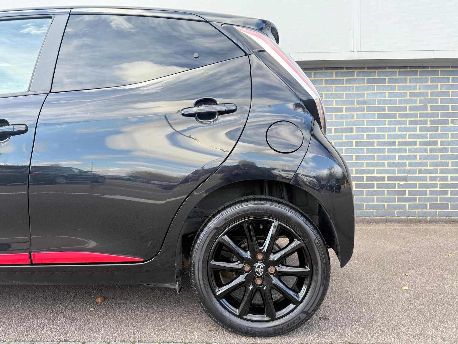 Used Toyota AYGO 2017 for sale - 76440848: Photo 18