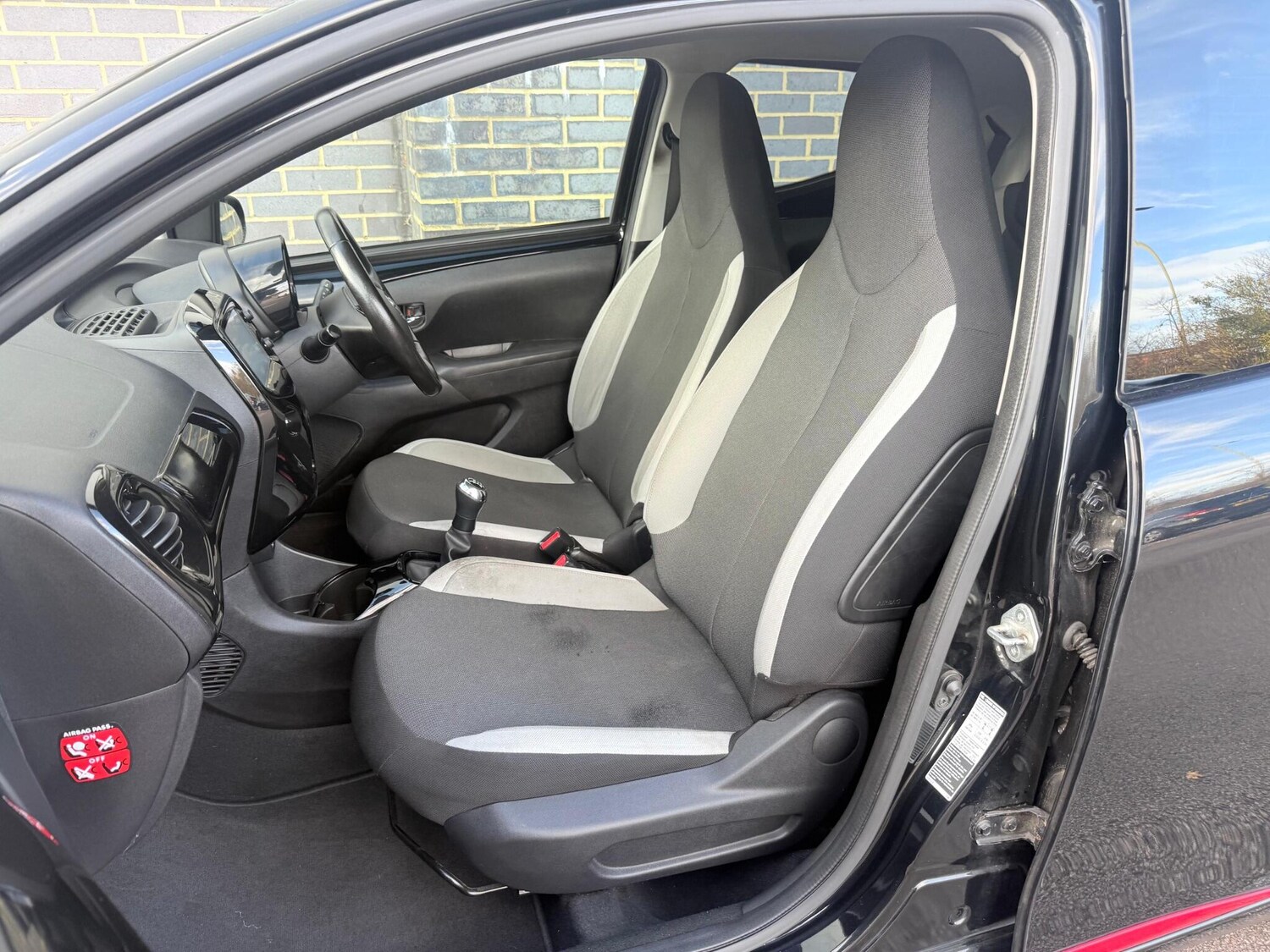 Used Toyota AYGO 2017 for sale - 76440848: Photo 26