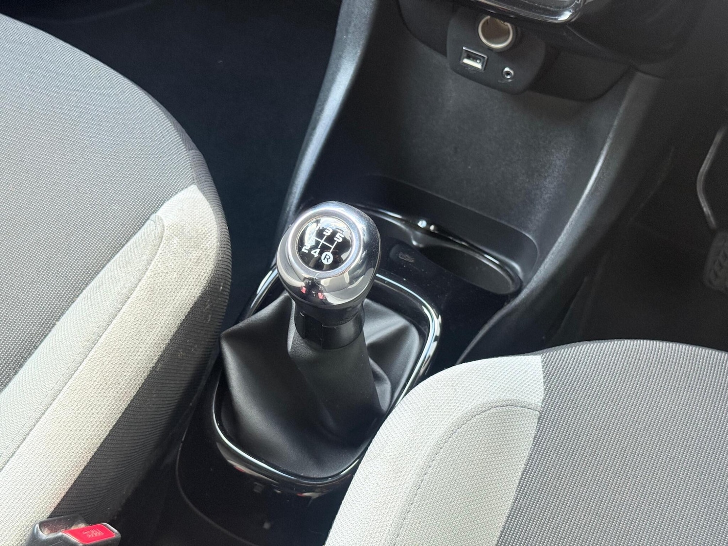 Used Toyota AYGO 2017 for sale - 76440848: Photo 30