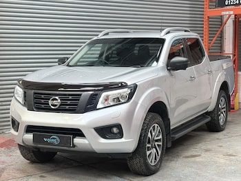 Used Nissan Navara 2016 for sale - 77564797: Photo