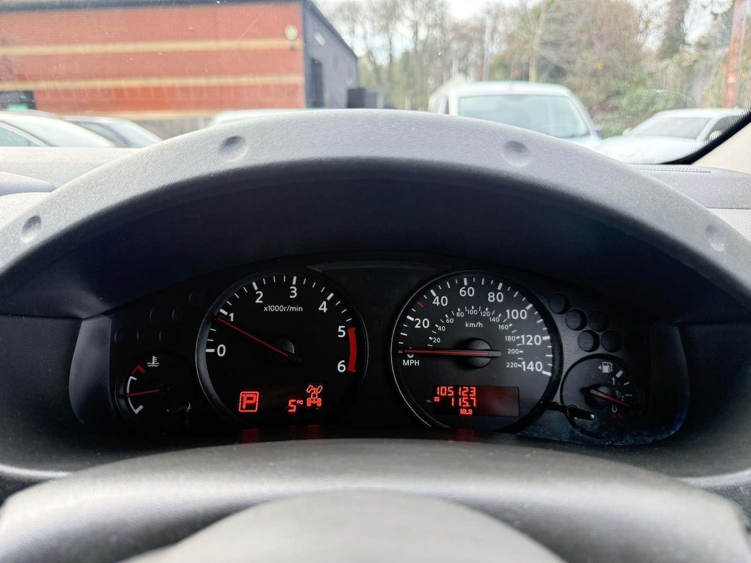 Used Nissan Navara 2012 for sale - 77695779: Photo 35