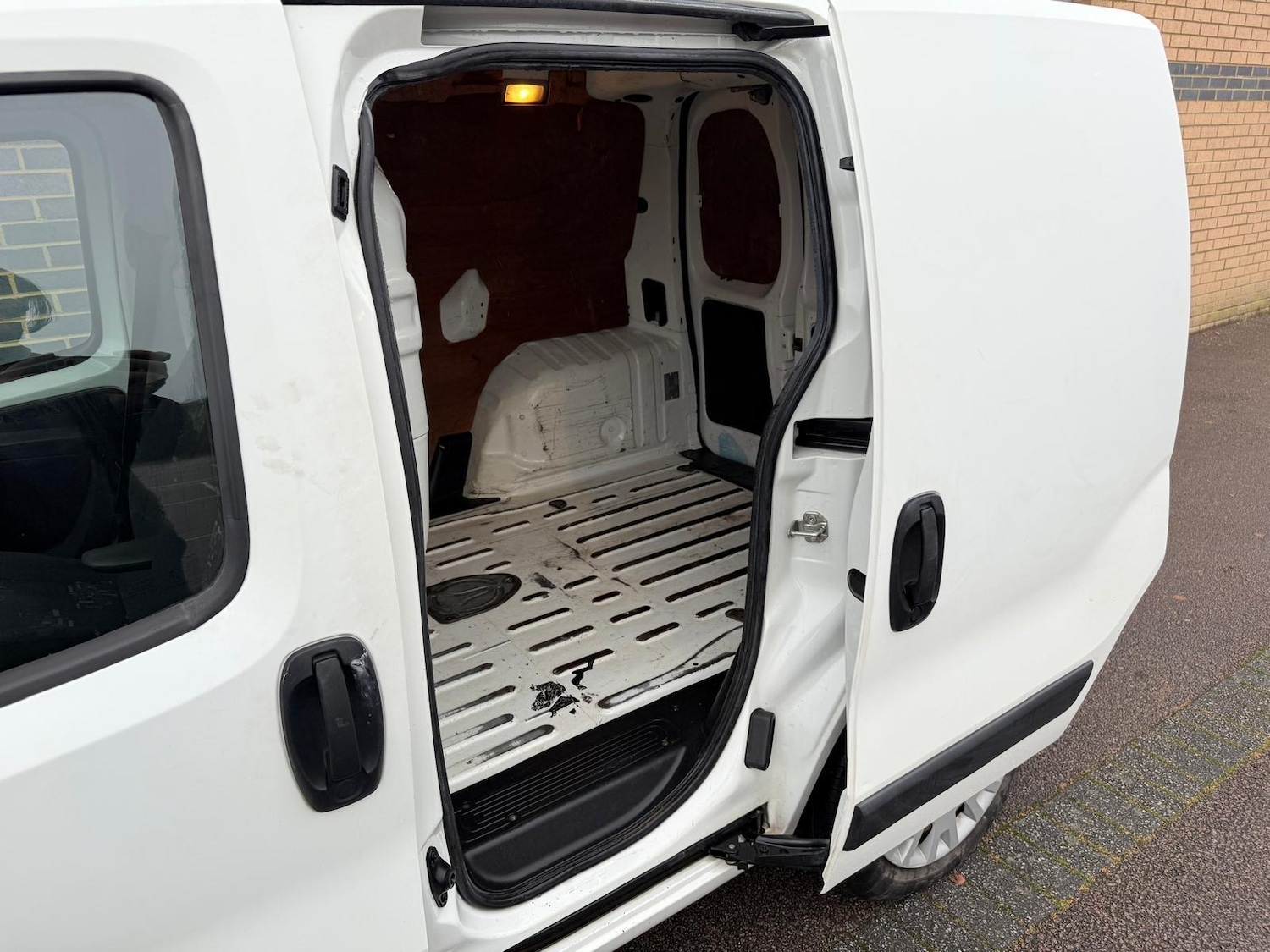 Used Fiat Fiorino 2014 for sale - 77163132: Photo 14
