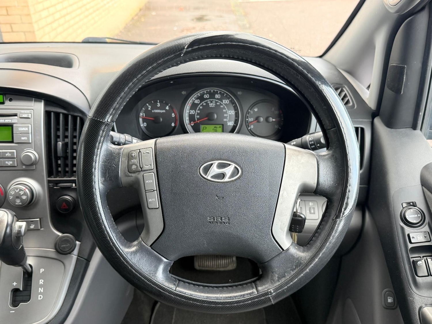 Used Hyundai i800 2012 for sale - 77156526: Photo 35