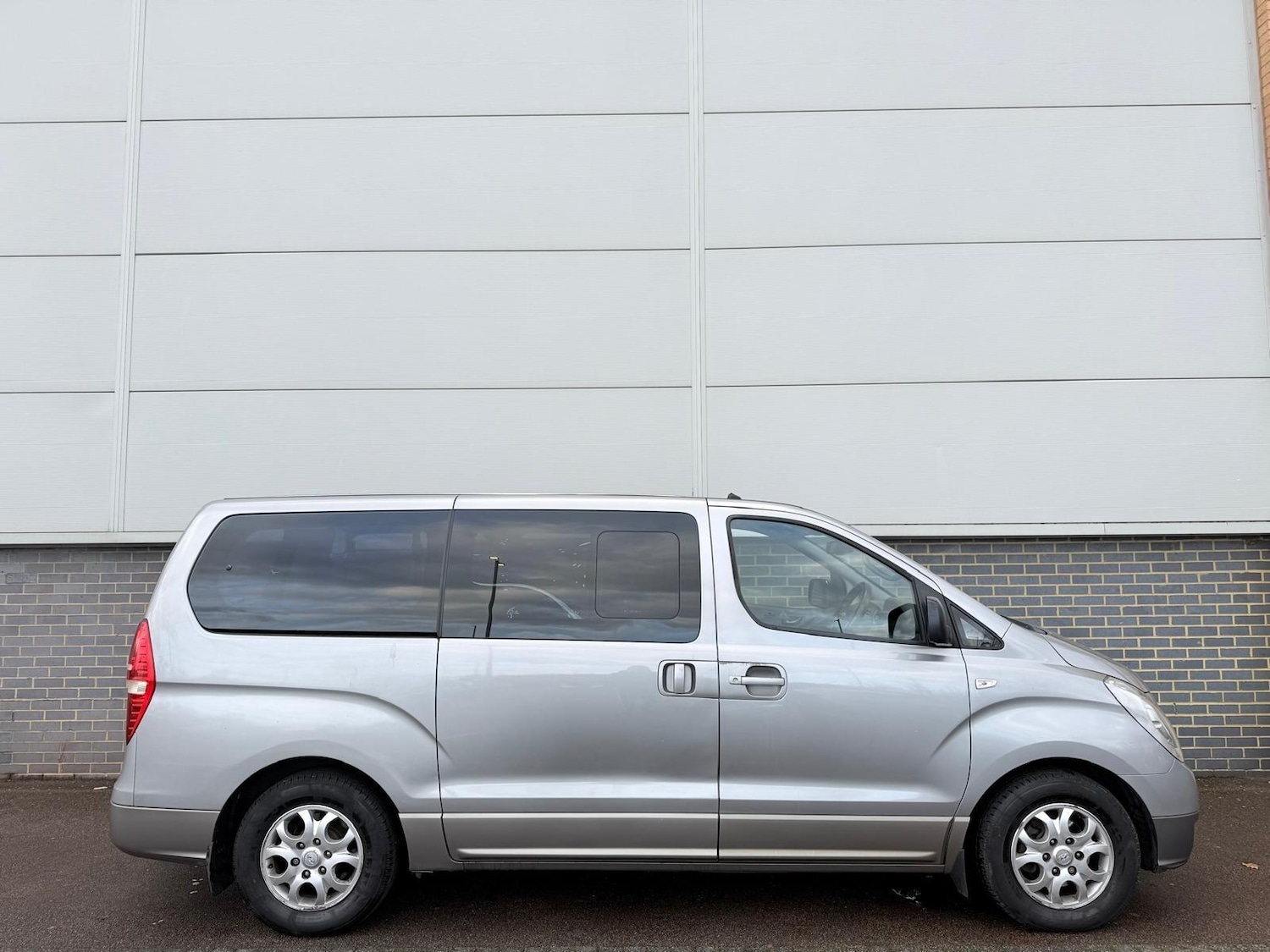 Used Hyundai i800 2012 for sale - 77156526: Photo 8