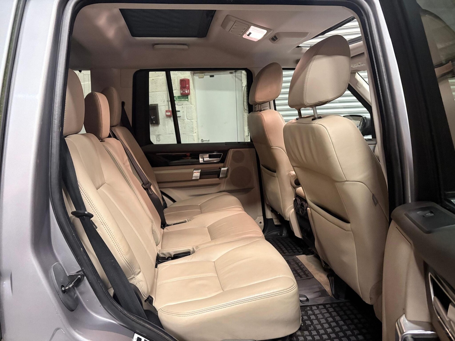 Used Land Rover Discovery 2011 for sale - 77084429: Photo 19