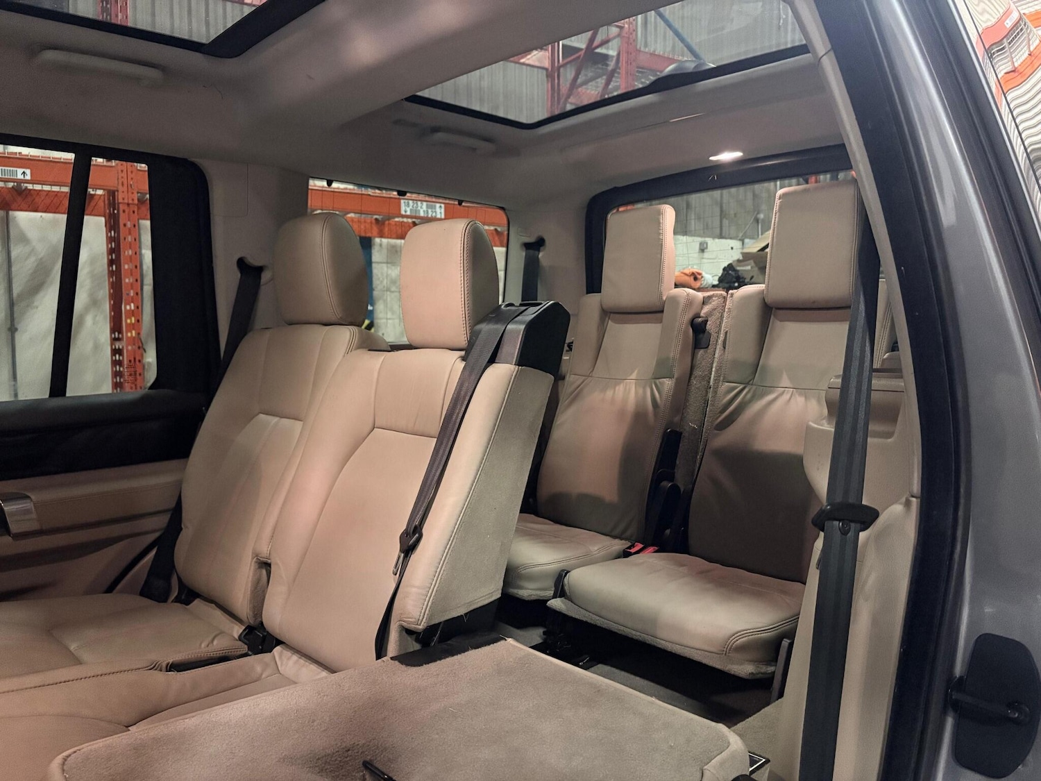 Used Land Rover Discovery 2011 for sale - 77084429: Photo 28