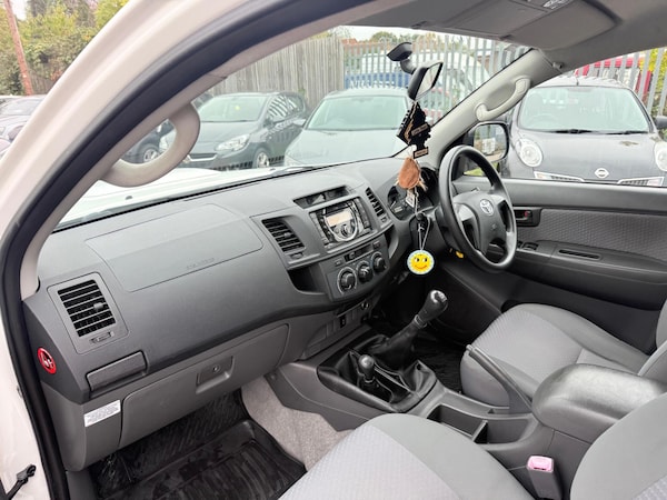 Used Toyota Hilux 2013 for sale - 76295895: Photo 28