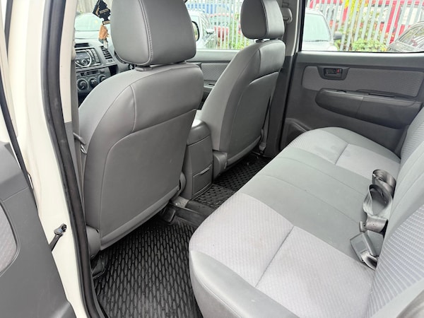 Used Toyota Hilux 2013 for sale - 76295895: Photo 31