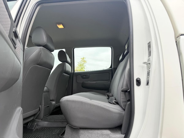 Used Toyota Hilux 2013 for sale - 76295895: Photo 33