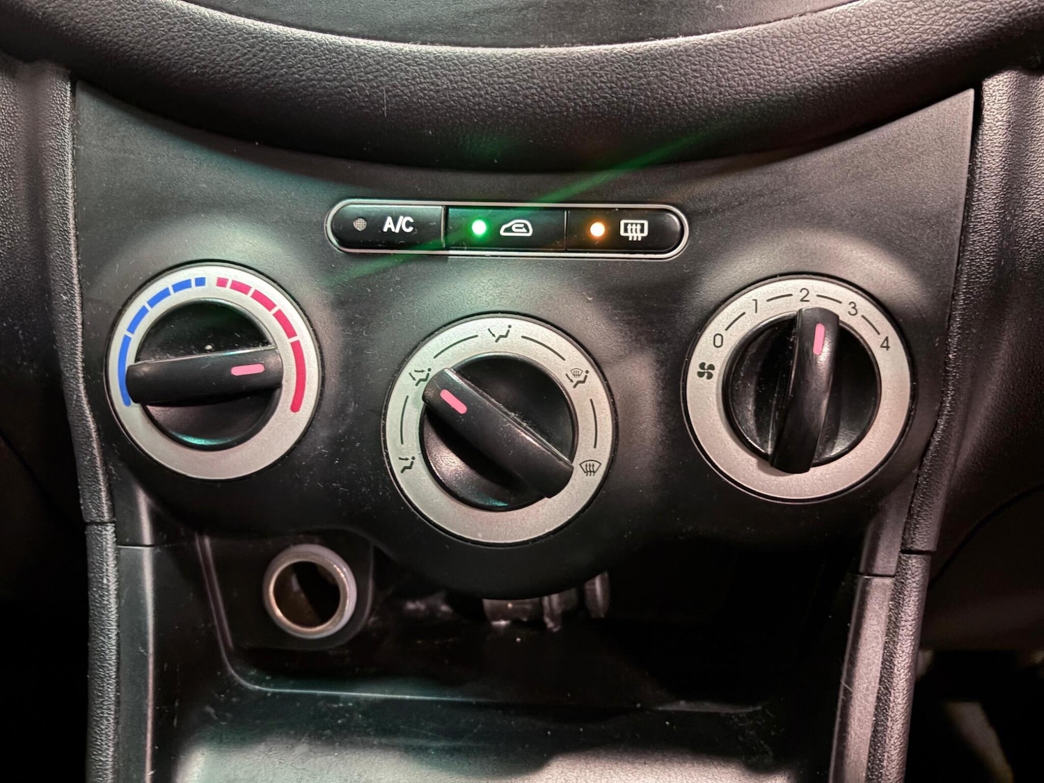 Used Hyundai i10 2009 for sale - 78046859: Photo 19