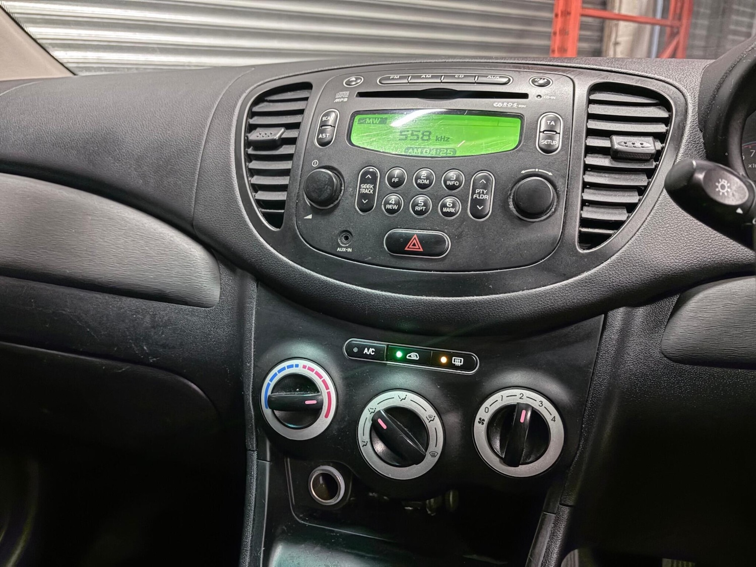 Used Hyundai i10 2009 for sale - 78046859: Photo 20