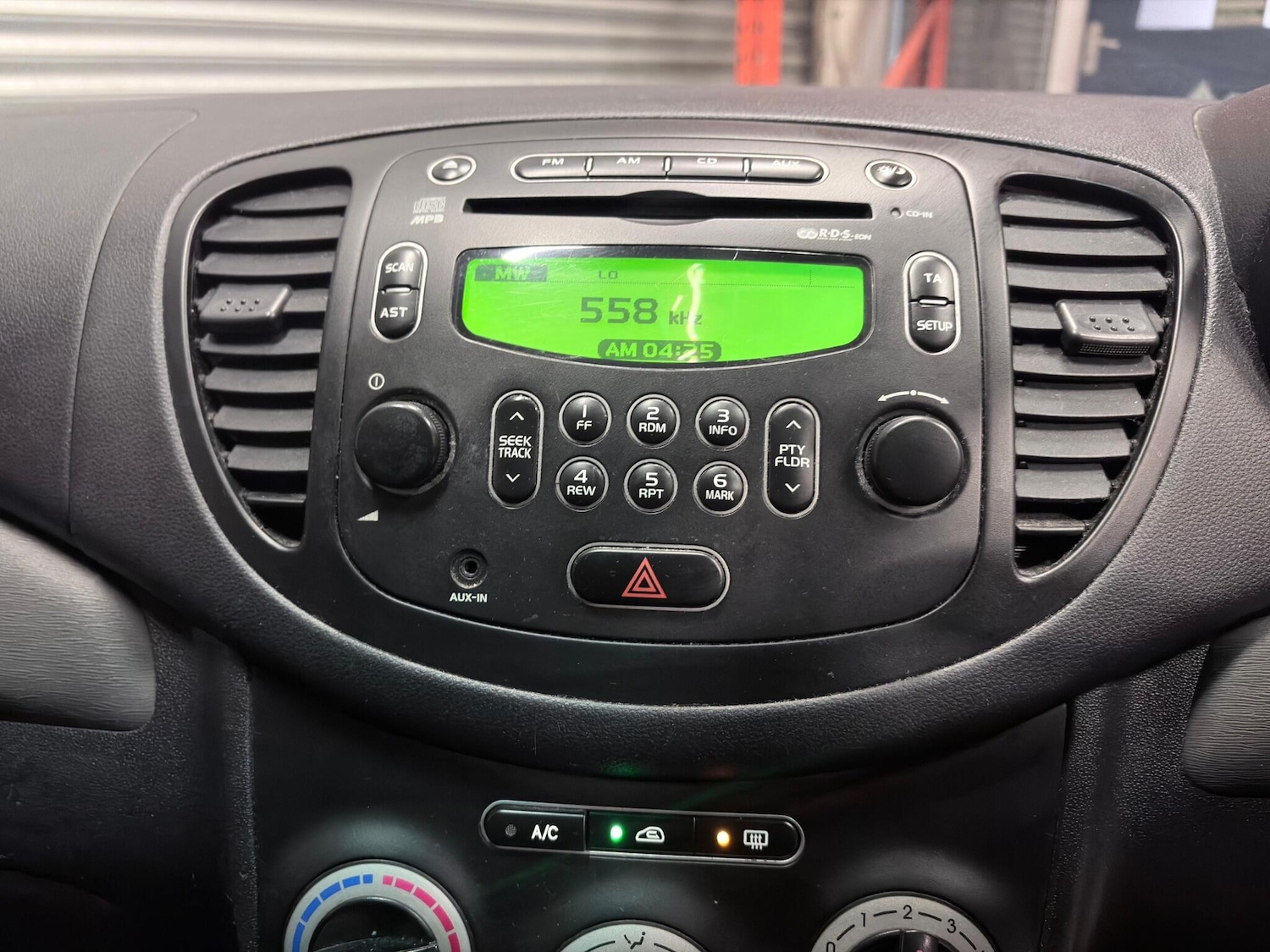 Used Hyundai i10 2009 for sale - 78046859: Photo 21