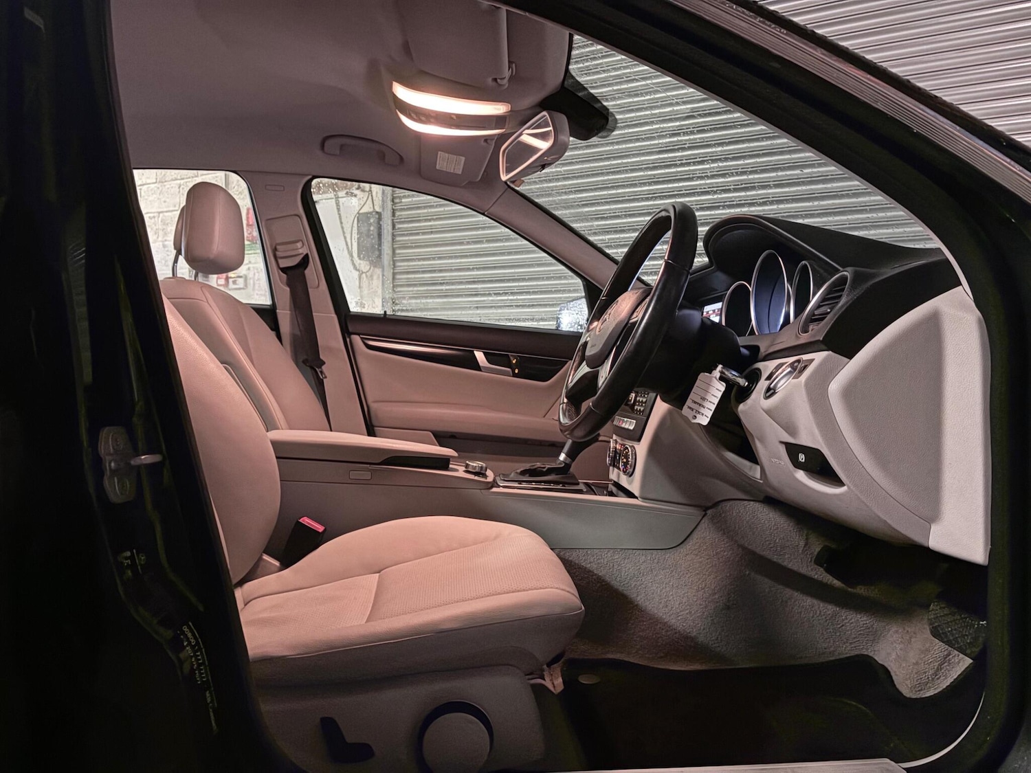 Used Mercedes-Benz C Class 2013 for sale - 77565132: Photo 15