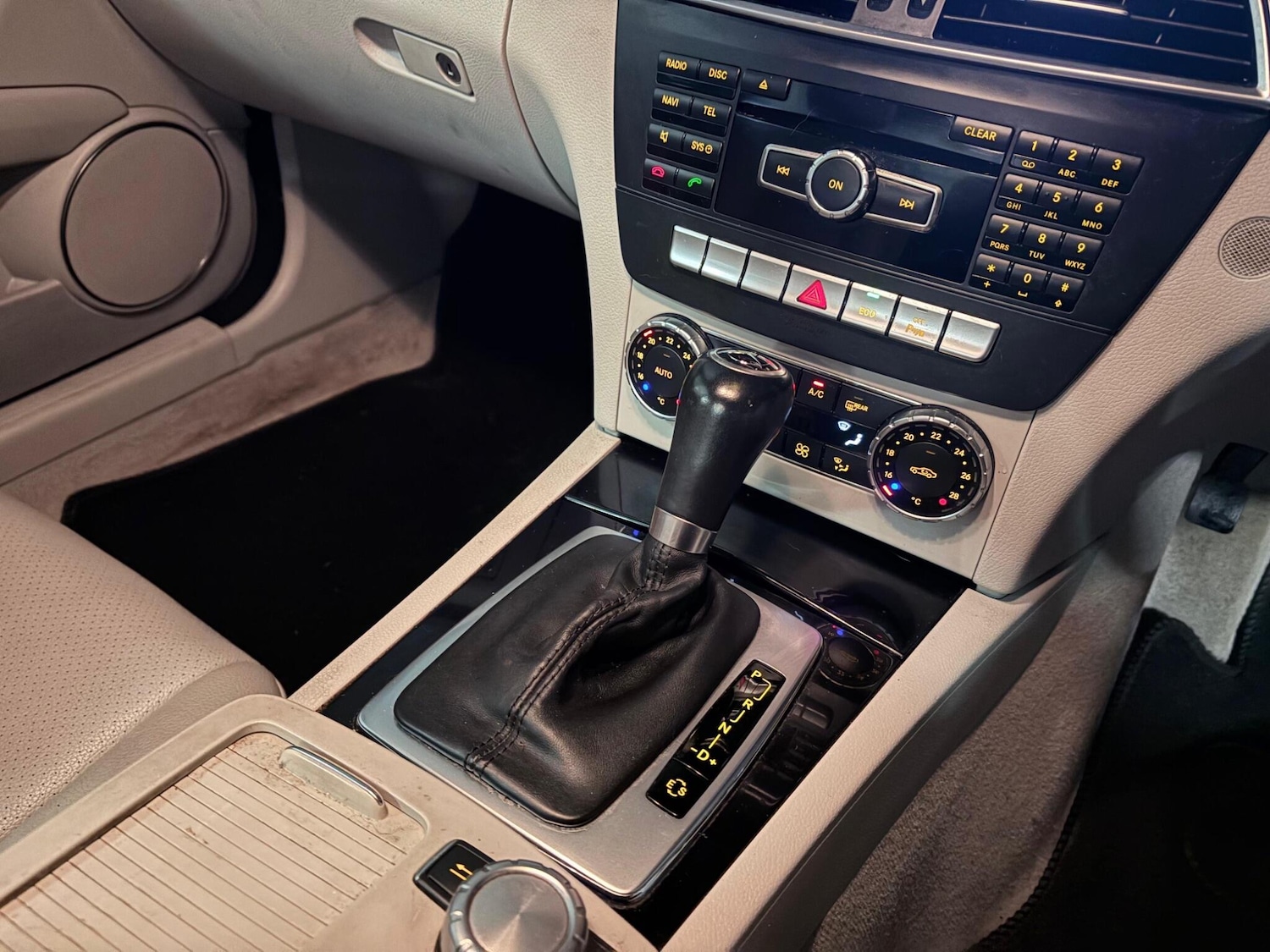 Used Mercedes-Benz C Class 2013 for sale - 77565132: Photo 24