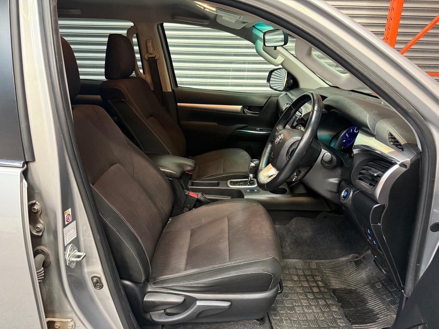 Used Toyota Hilux for sale - 77892452: Photo 24